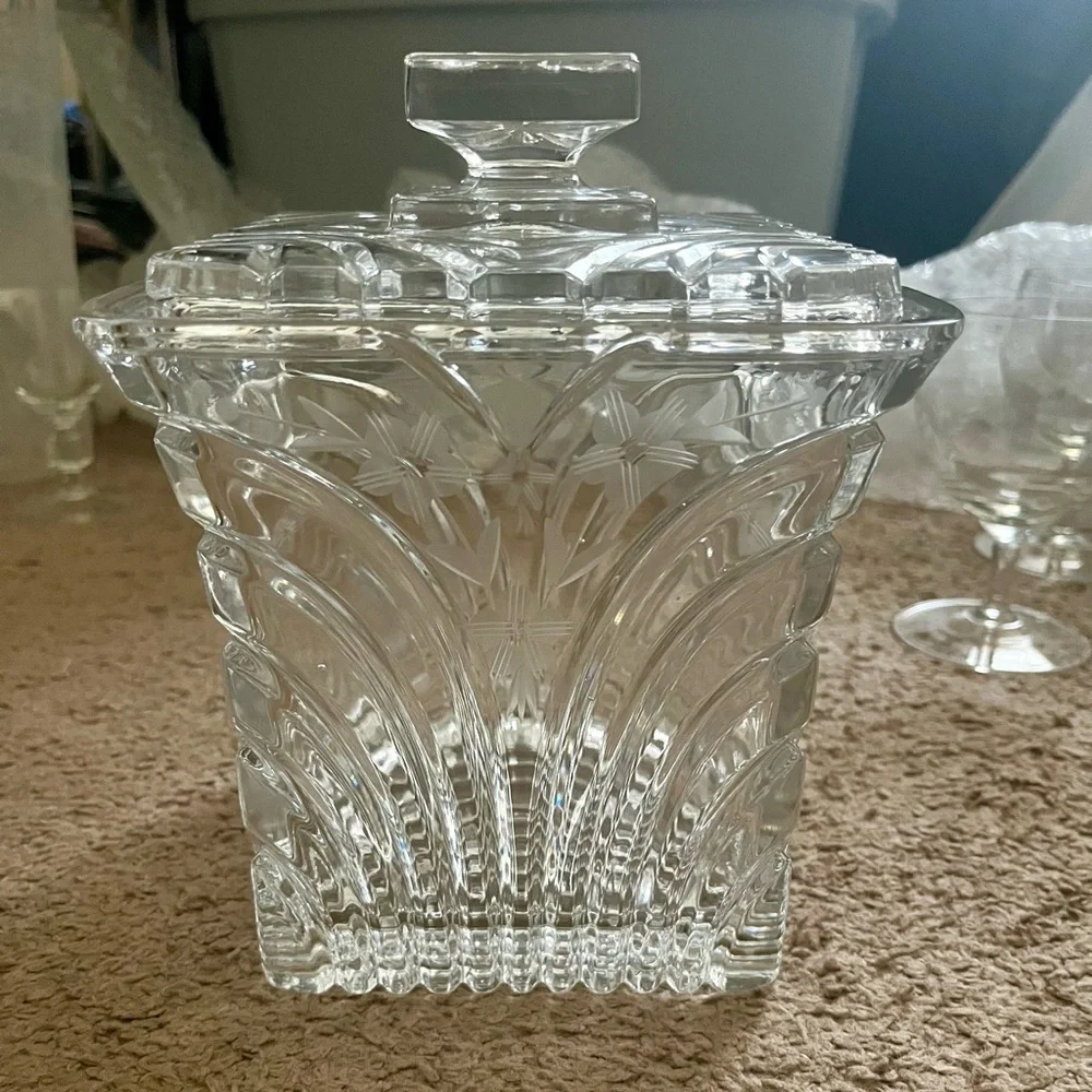 Crystal Clear Signatures Co Crystal Biscuit Barrel
